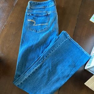 American eagle jeans!